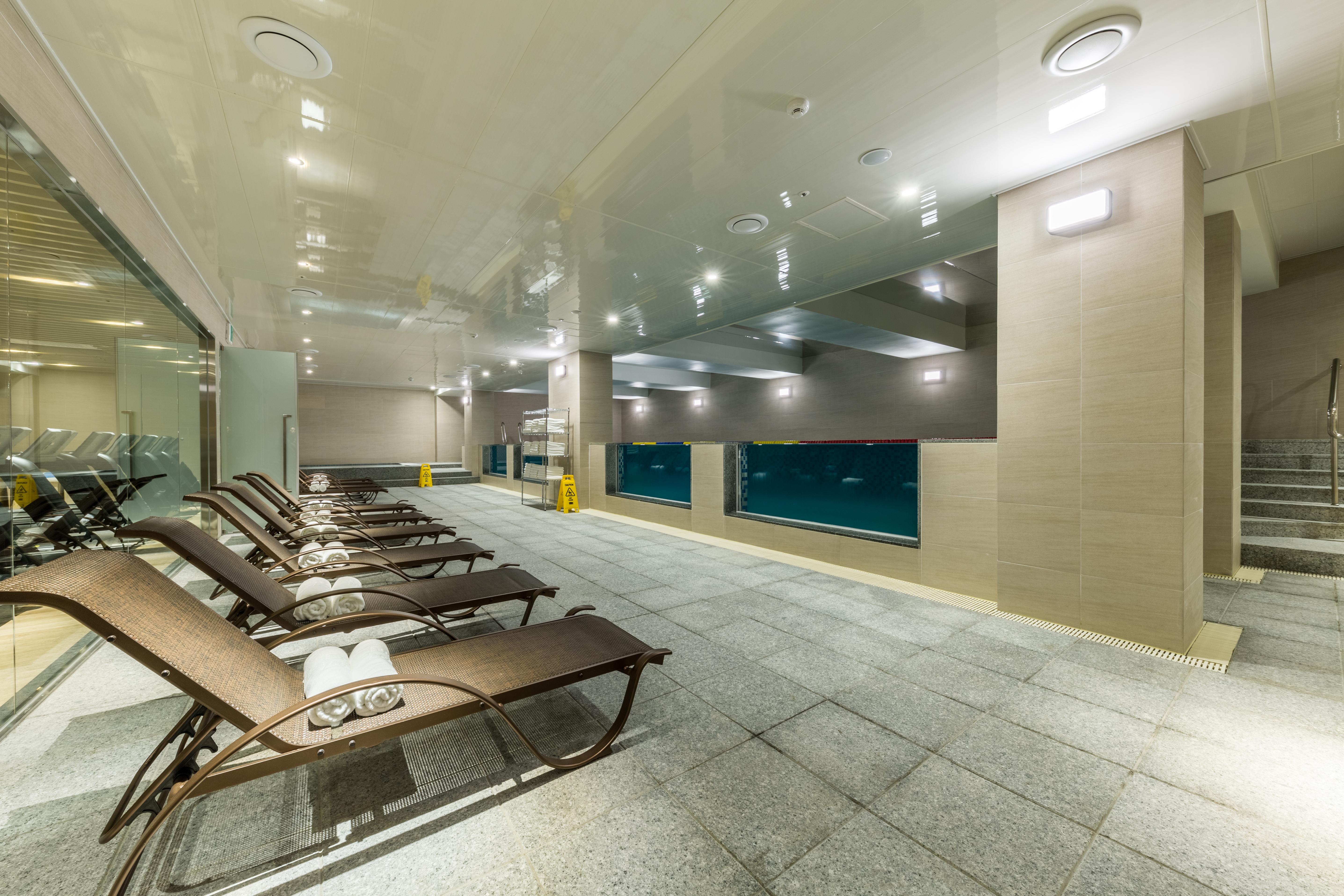 Howard Johnson By Wyndham Incheon Airport Exterior foto